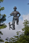 Balancing_Sculptures_Charlie_Chaplin _02.jpg